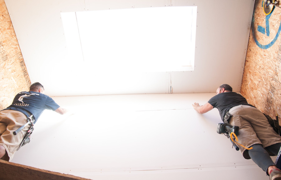 With the plasterboard up, now waiting on the plasterer to do his thing before I get on the end of the roller again.