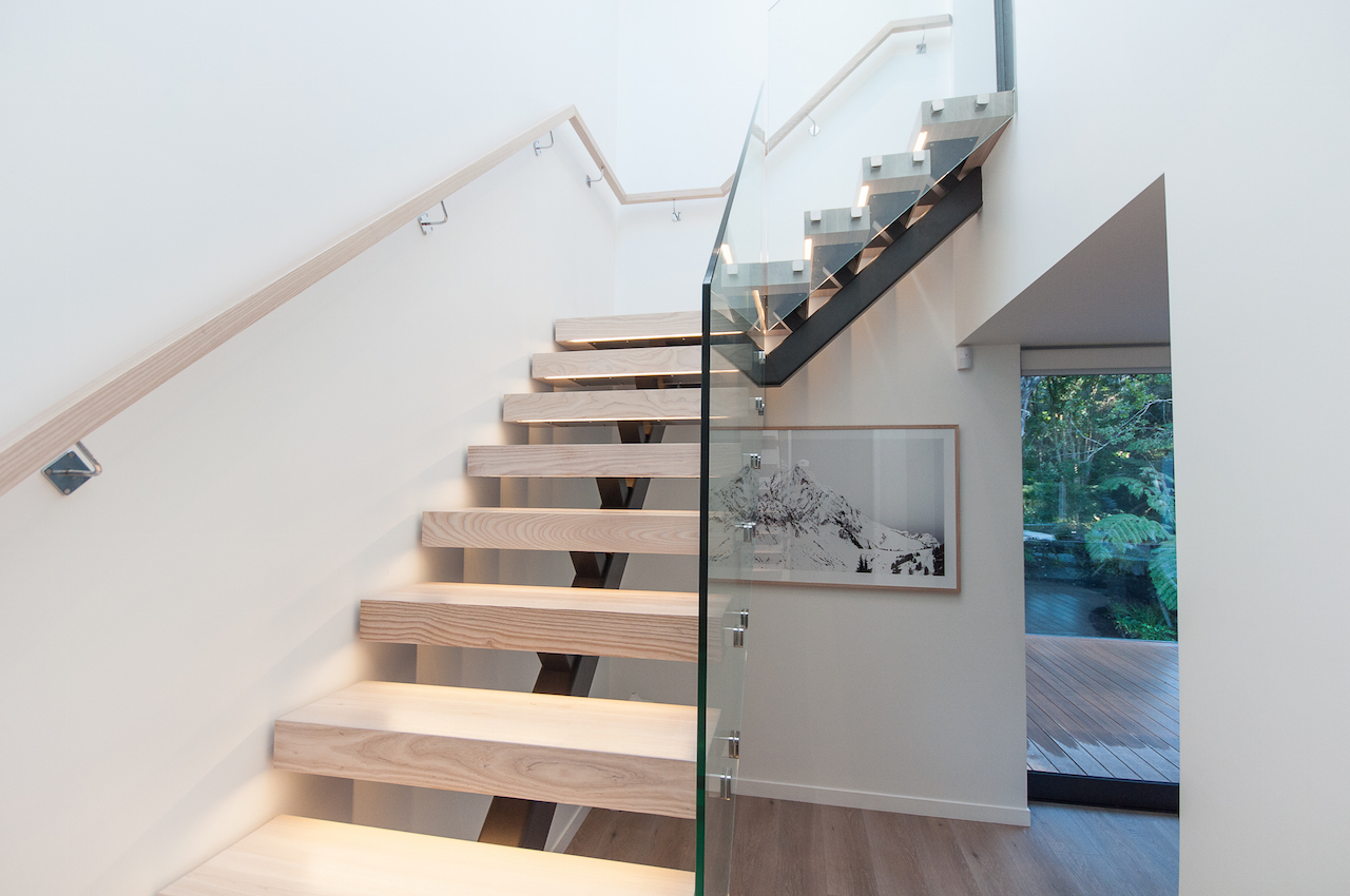 WHAT IS THE BEST RISE AND RUN FOR STAIRS? - Stylecraft Stairways
